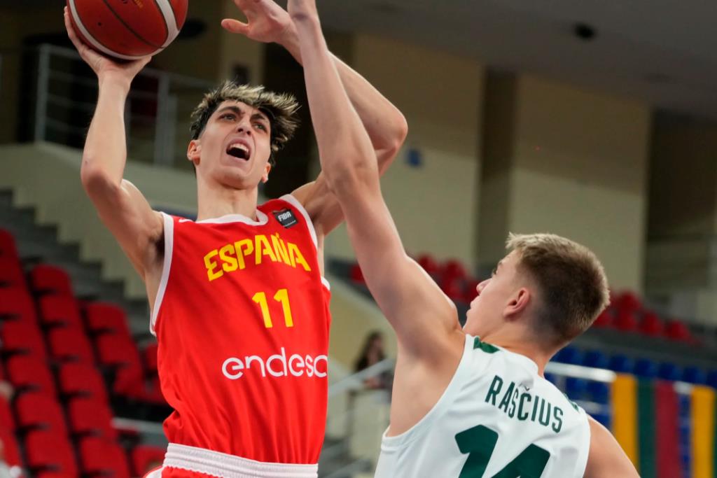 Un afortunado triple de Lituania deja a España sin semis, 90-93