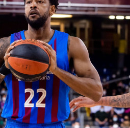 Cory Higgins, operado de la fascitis plantar de su pie izquierdo