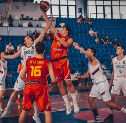 España luchará por ser quinta y acceder al Mundial (82-73)