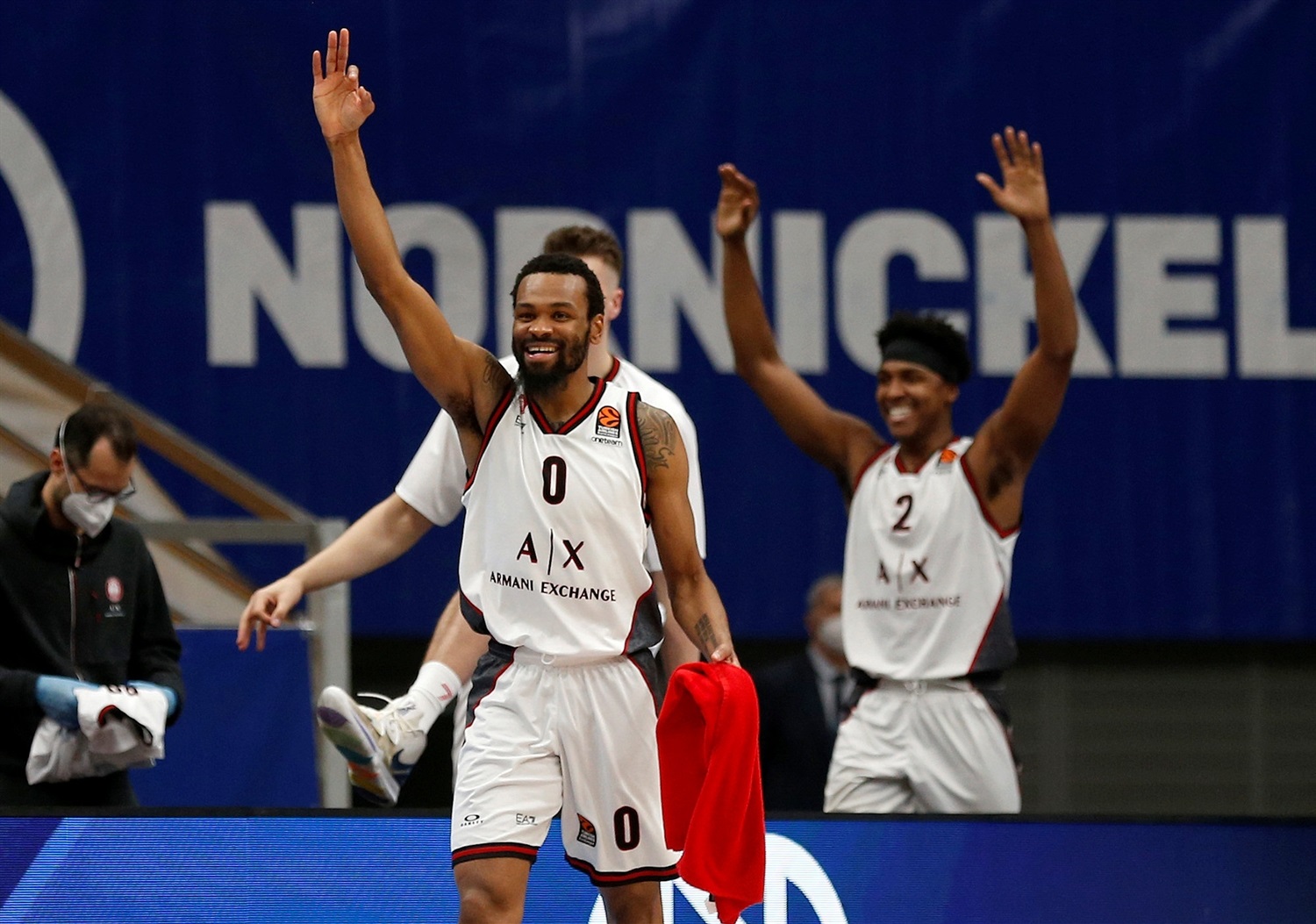 El Armani Milán supera al CSKA Moscú y se coloca segundo (76-84)