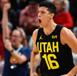 Simone Fontecchio se va a los Detroit Pistons