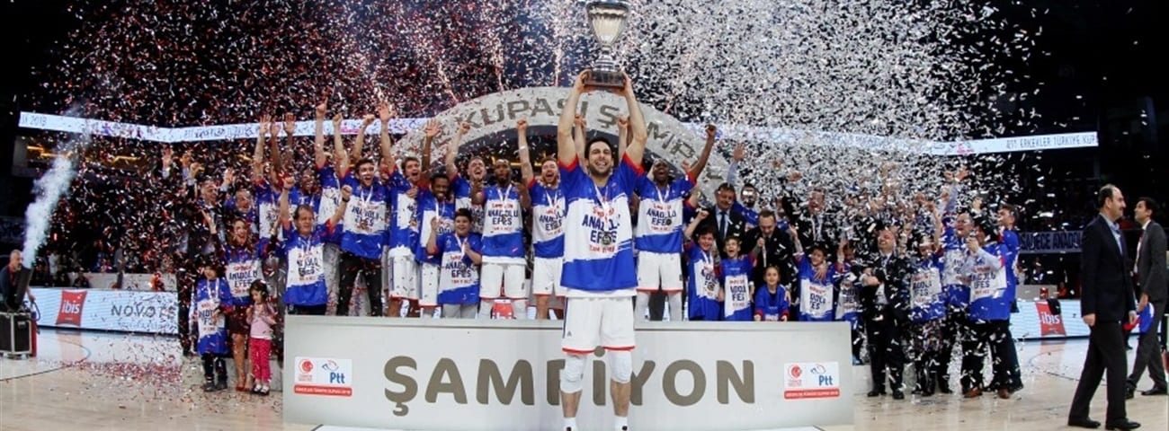 El Anadolu Efes se proclama campeón de la copa turca