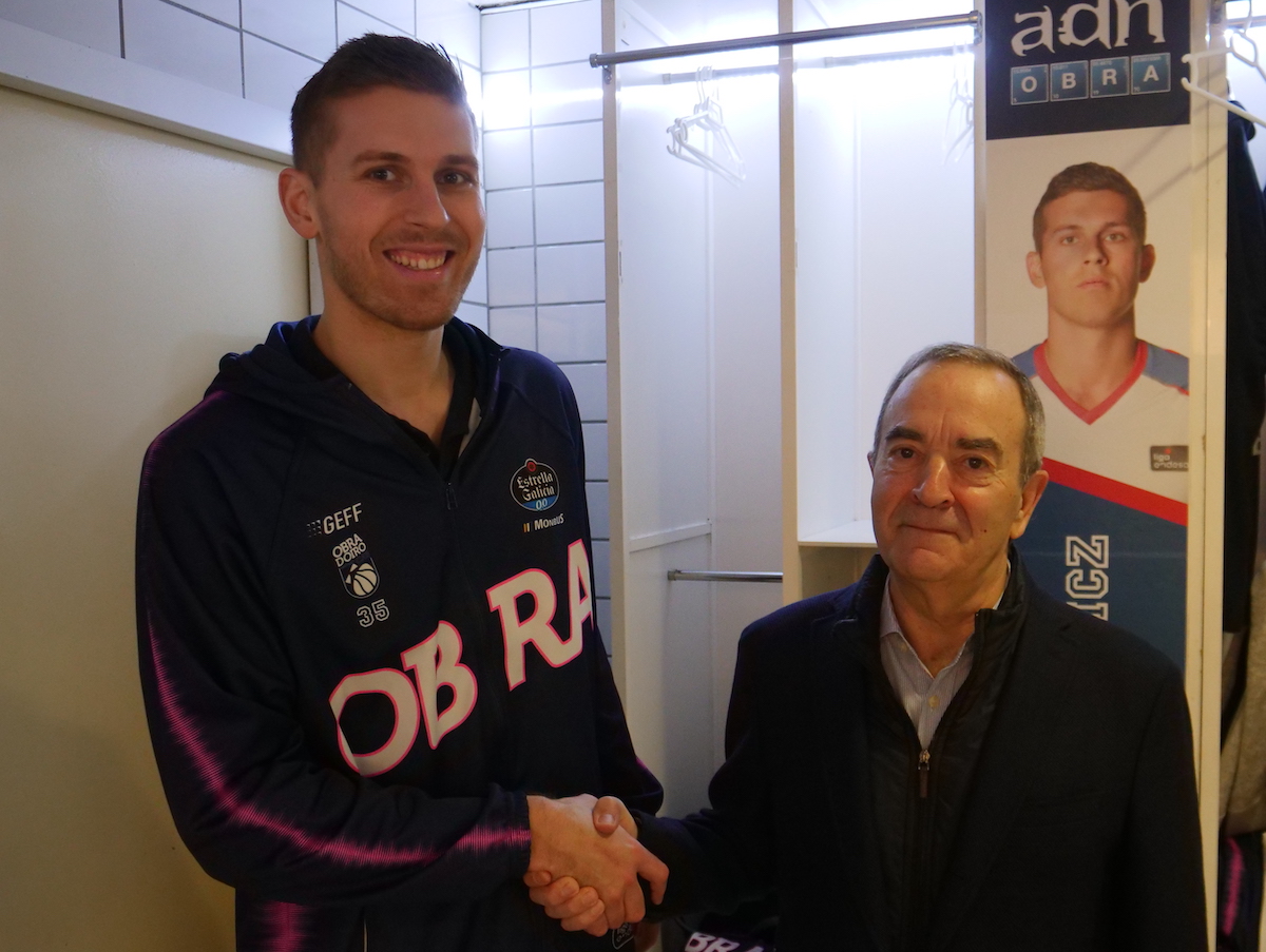 El Monbus Obradoiro y Chris Czerapowicz extienden su contrato por una temporada más