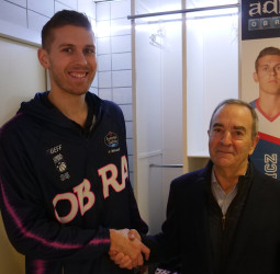 El Monbus Obradoiro y Chris Czerapowicz extienden su contrato por una temporada más