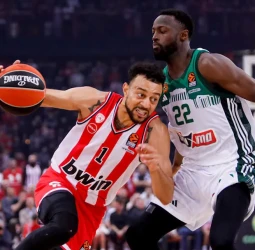 El Olympiacos vuelve a llevarse el derbi heleno, 71-65