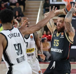 AS Mónaco domina al ritmo de Mike James, 85-70