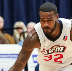 Earl Clark aterrizará en Europa de la mano del Besiktas turco