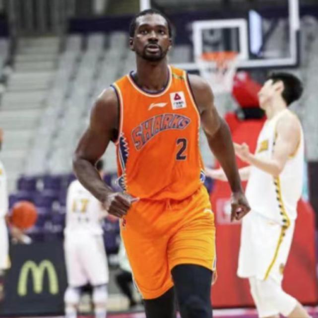 Noah Vonleh vuelve a los Shanghai Sharks
