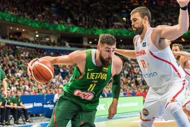 España cierra su preparación en Vilnius a lo grande (78-79)