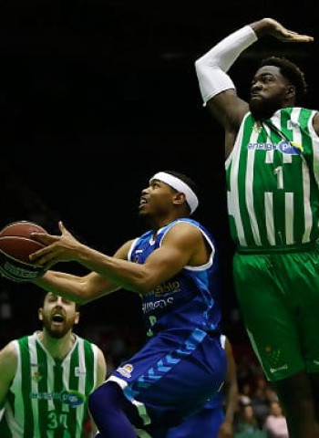 San Pablo encadena su cuarta victoria consecutiva ante un Real Betis en zona roja (96-101)
