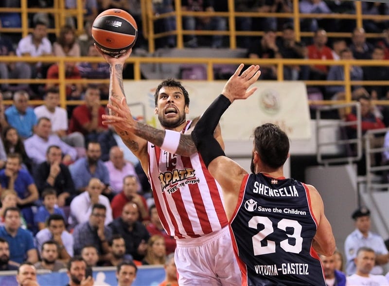 Olympiacos se impone al Baskonia (75-64)