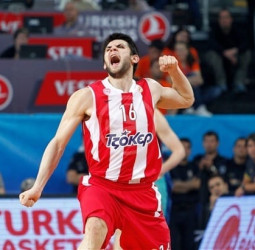 Papanikolaou será jugador del Olympiacos