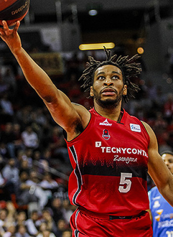El Tecnyconta Zaragoza se abona al sufrimiento para ganar (89-81)