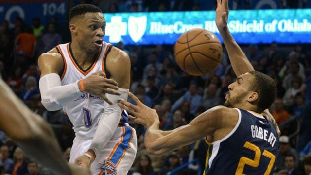 Los Thunder ponen el primer punto a su favor, Houston suma a ritmo de Harden