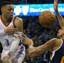 Los Thunder ponen el primer punto a su favor, Houston suma a ritmo de Harden