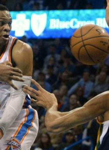 Los Thunder ponen el primer punto a su favor, Houston suma a ritmo de Harden
