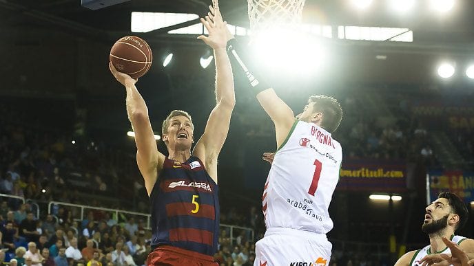 Emocionante partido en el Palau, trabajo coral y victoria azulgrana (98-92)