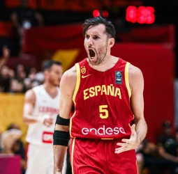 Victoria contundente de España para empezar, 104-59