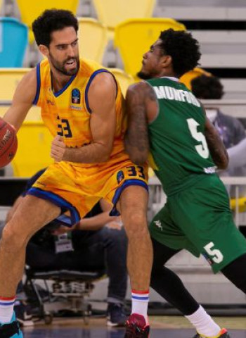 El Herbalife Gran Canaria se sitúa líder tras su victoria ante el Frutti Extra Bursaspor (89-76)