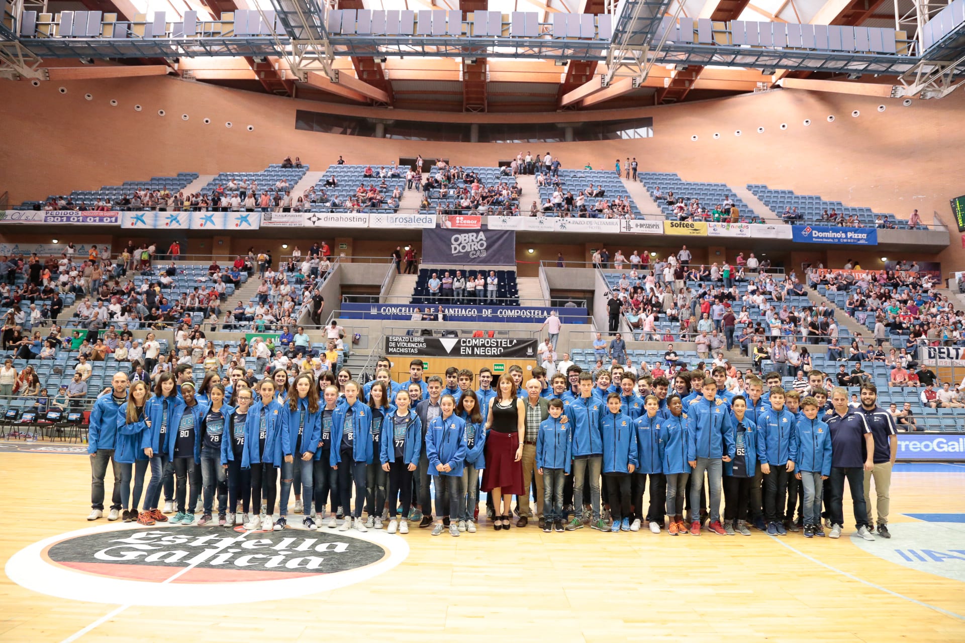 Homenaje a las selecciones gallegas de minibasket, infantil y cadete en el Partido del Federado