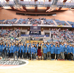 Homenaje a las selecciones gallegas de minibasket, infantil y cadete en el Partido del Federado