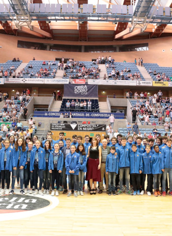 Homenaje a las selecciones gallegas de minibasket, infantil y cadete en el Partido del Federado