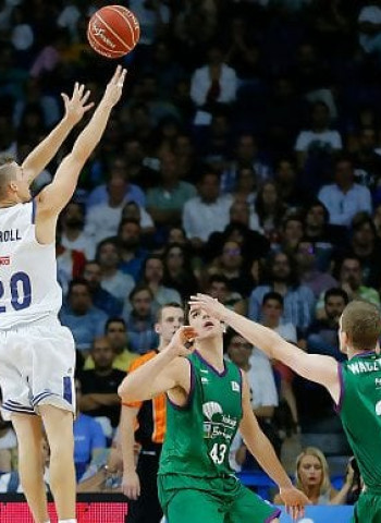 El Real Madrid, a una victoria de la final (101-72)