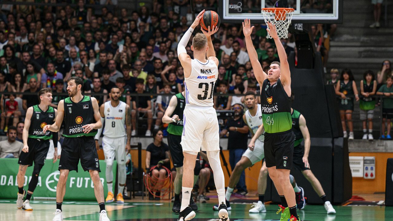 Victoria sin paliativos del Real Madrid en Badalona (73-83)