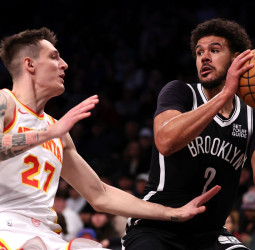 La noche NBA: Doncic se luce ante los Suns, y los Cavaliers ven cortada su racha de victorias