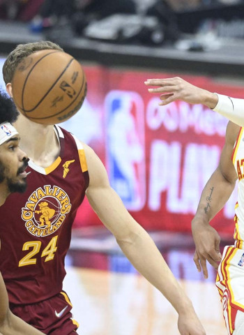 Trae Young lleva a los Hawks a los Playoffs (107-101)
