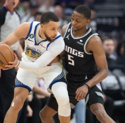 Los Kings superan a Warriors en su primer partido de playoff en 17 años, 126-123 [1-0]