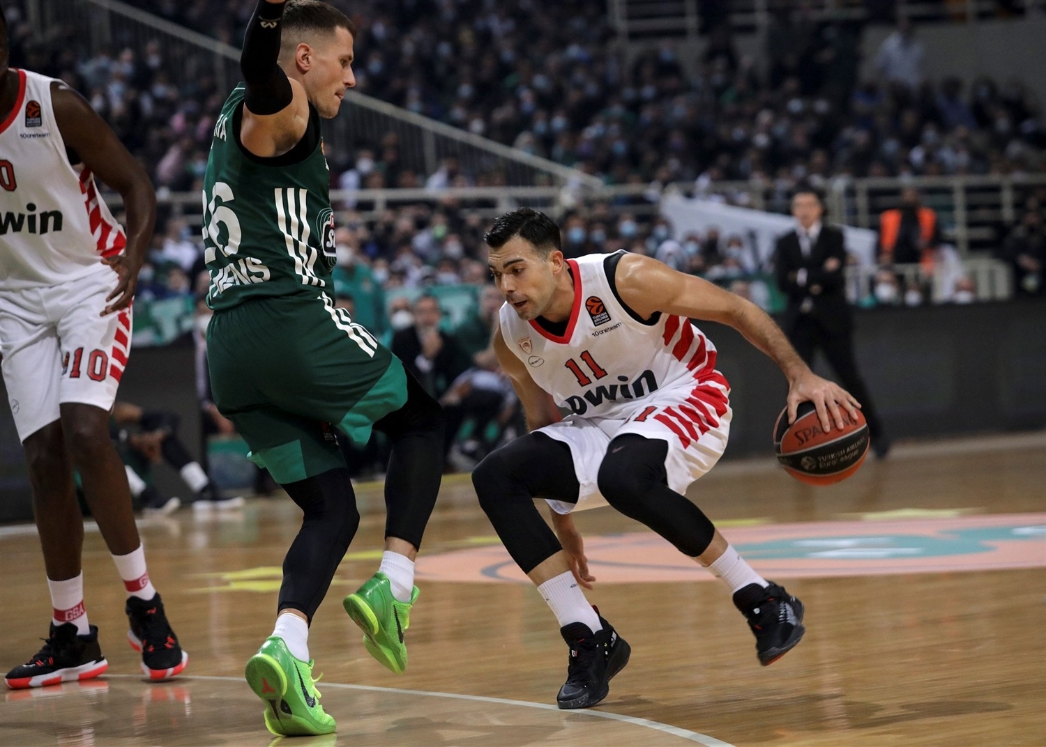 El Olympiacos se impone en el derbi griego y sigue en plena forma (65-84)