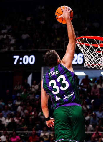 Unicaja, líder de grupo tras superar al Aliaga Petkimspor (112-82)