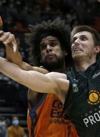 Ajustada victoria del Valencia Basket ante el Joventut (71-70)
