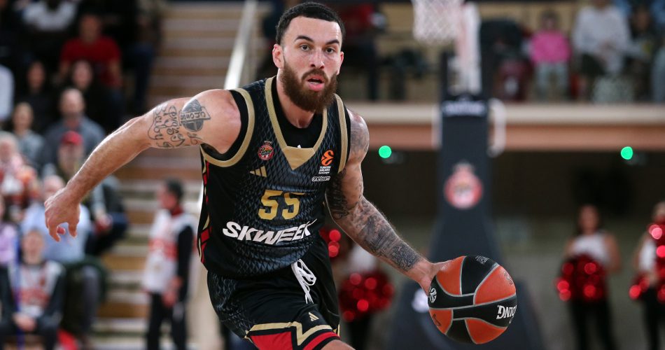 Contradicciones en la renovación de Mike James por el AS Mónaco