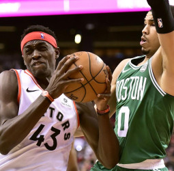 Raptors, superior a los Celtics, y Jokic lidera con paso firme