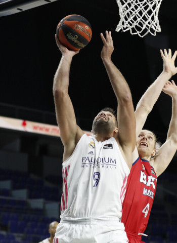 El Real Madrid cierra la semana con pleno de victorias (100-78)