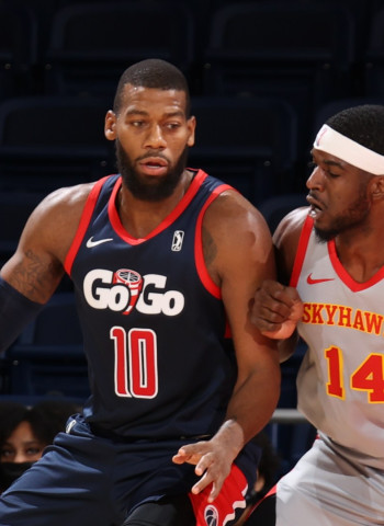 Greg Monroe apunta a los Minnesota Timberwolves