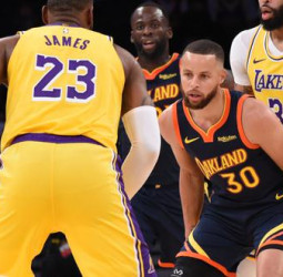 Un triple de LeBron clasifica a los Lakers (100-103)