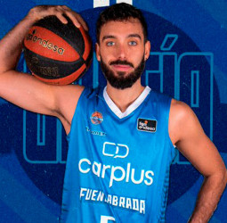 Marc Garcia renueva con el Carplus Fuenlabrada hasta 2024