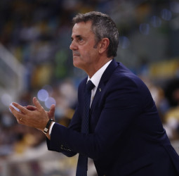 Porfi Fisac no continuará como entrenador del Gran Canaria