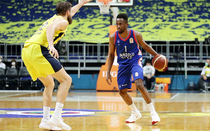 El Anadolu Efes gana la liga turca de forma inapelable