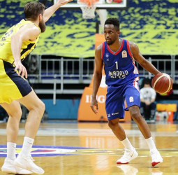 El Anadolu Efes gana la liga turca de forma inapelable