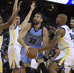 Los Spurs ganan a Blazers y los Warriors suman una mas