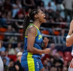 ZVVZ USK Praha hace historia con su primer triunfo en el Final Six de la EuroLeague Women, 79-72
