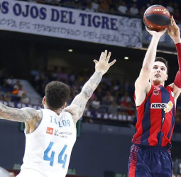 Matt Janning, récord de triples sin fallo en un partido del Playoff Final