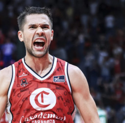 El mejor triple de Sule