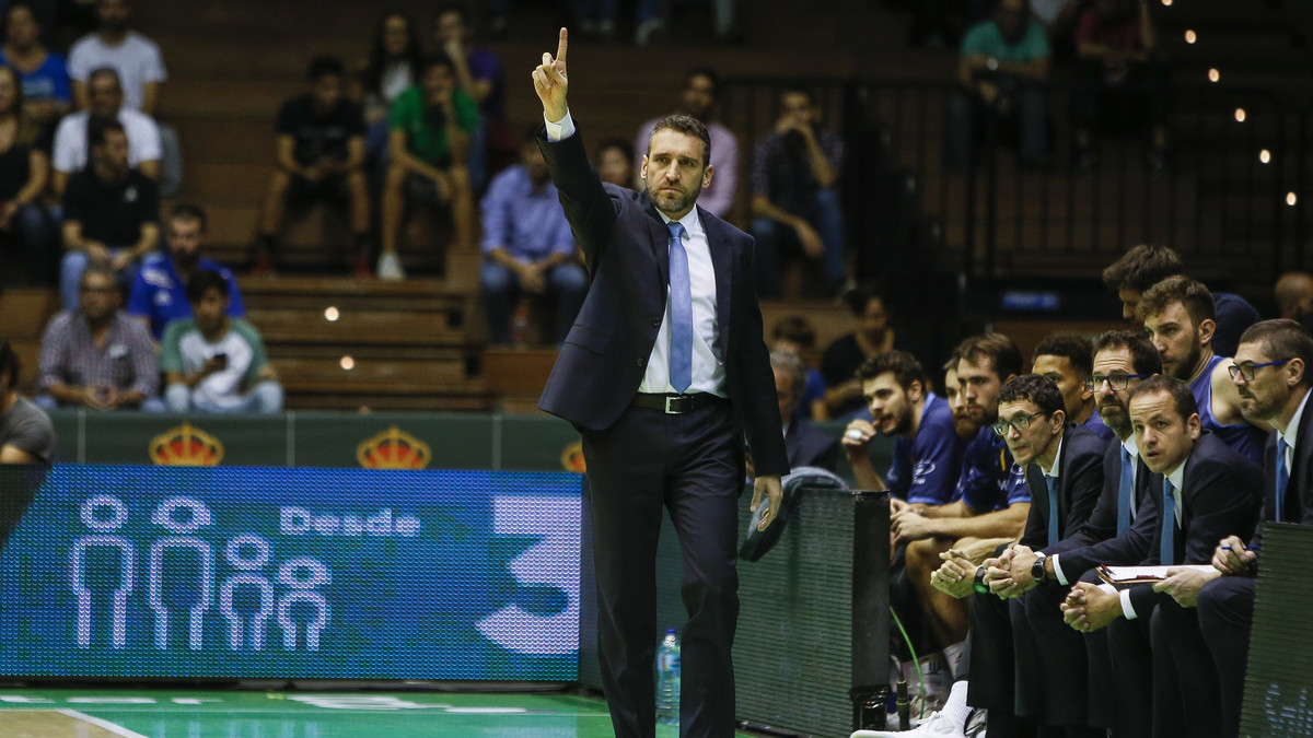 Ibon Navarro renueva dos temporadas con el MoraBanc Andorra