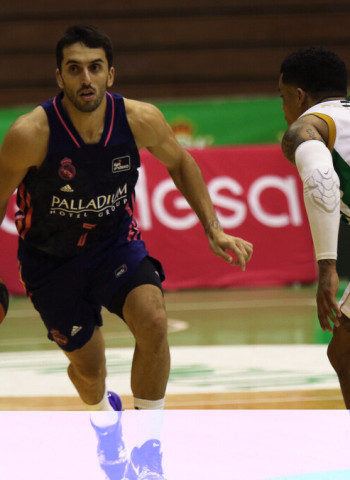 Séptima victoria seguida en Liga para el Real Madrid (65-84)