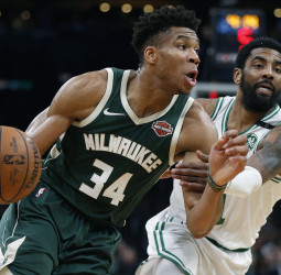 Golpe de autoridad de Antetokounmpo en el Garden (116-123) [2-1]